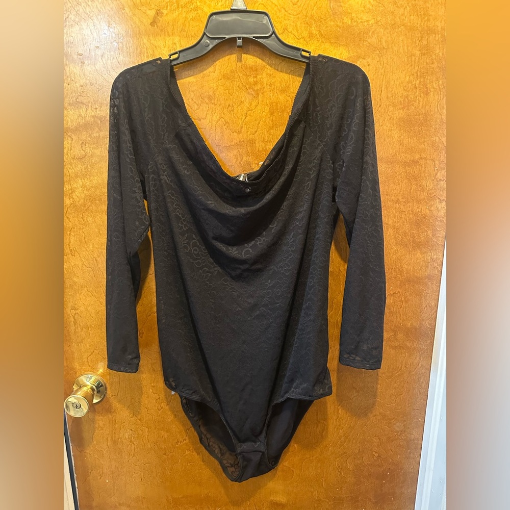 Torrid black lace bodysuit new off shoulder black womens bodysuit size 2